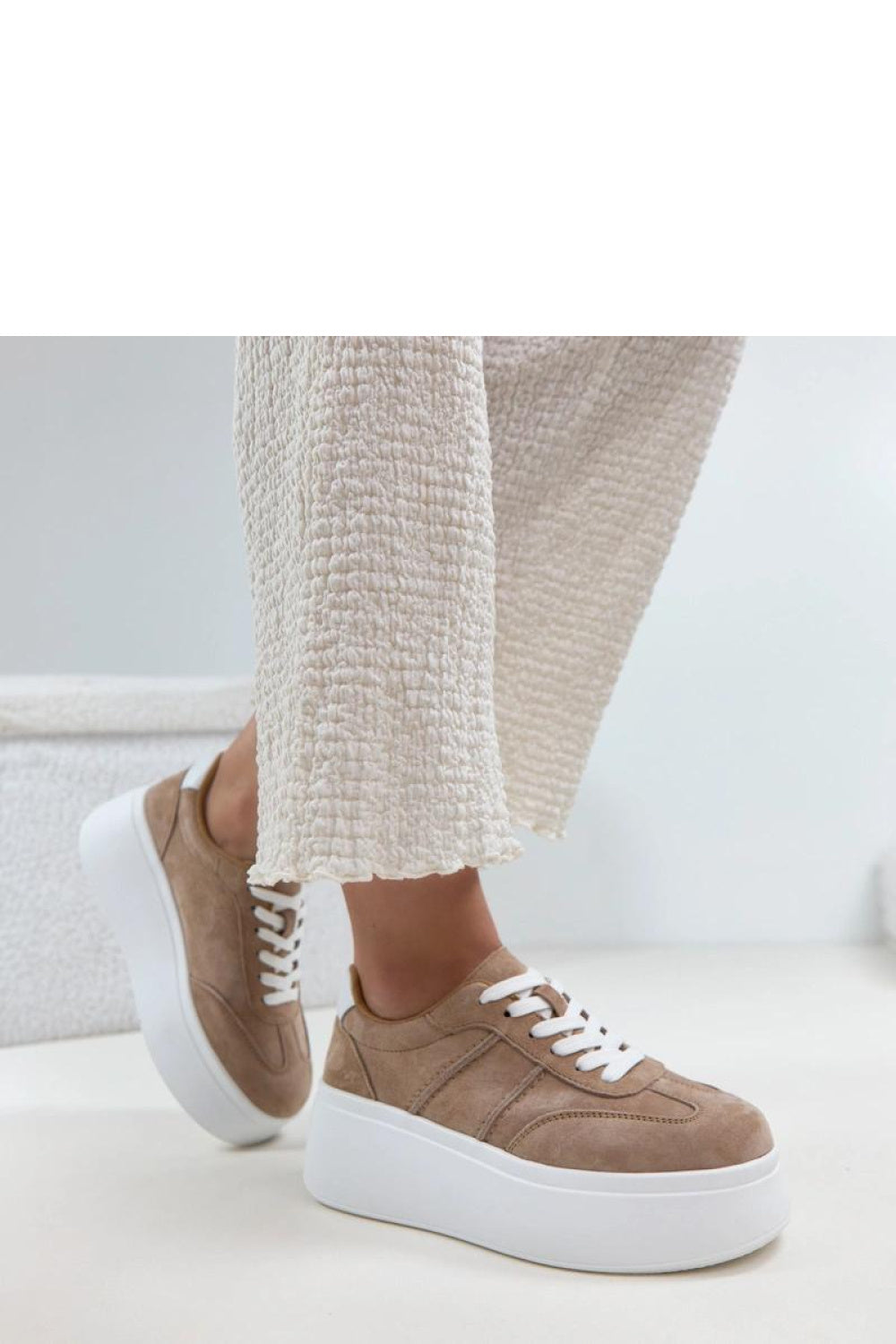 Sportliche Schuhe auf Plattform model 226587 Solea