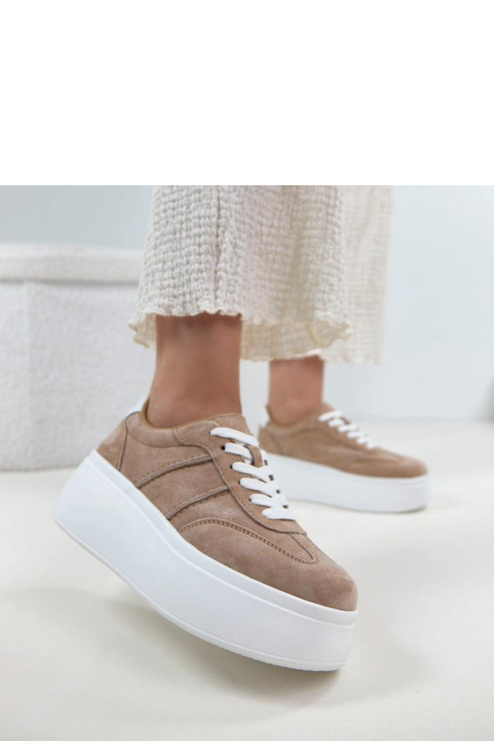 Sportliche Schuhe auf Plattform model 226587 Solea