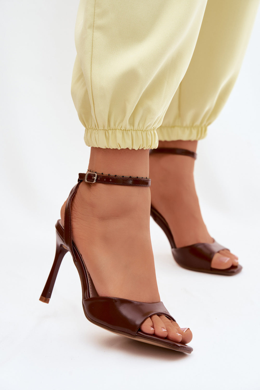 Sandalen mit Absatz model 227434 Step in style