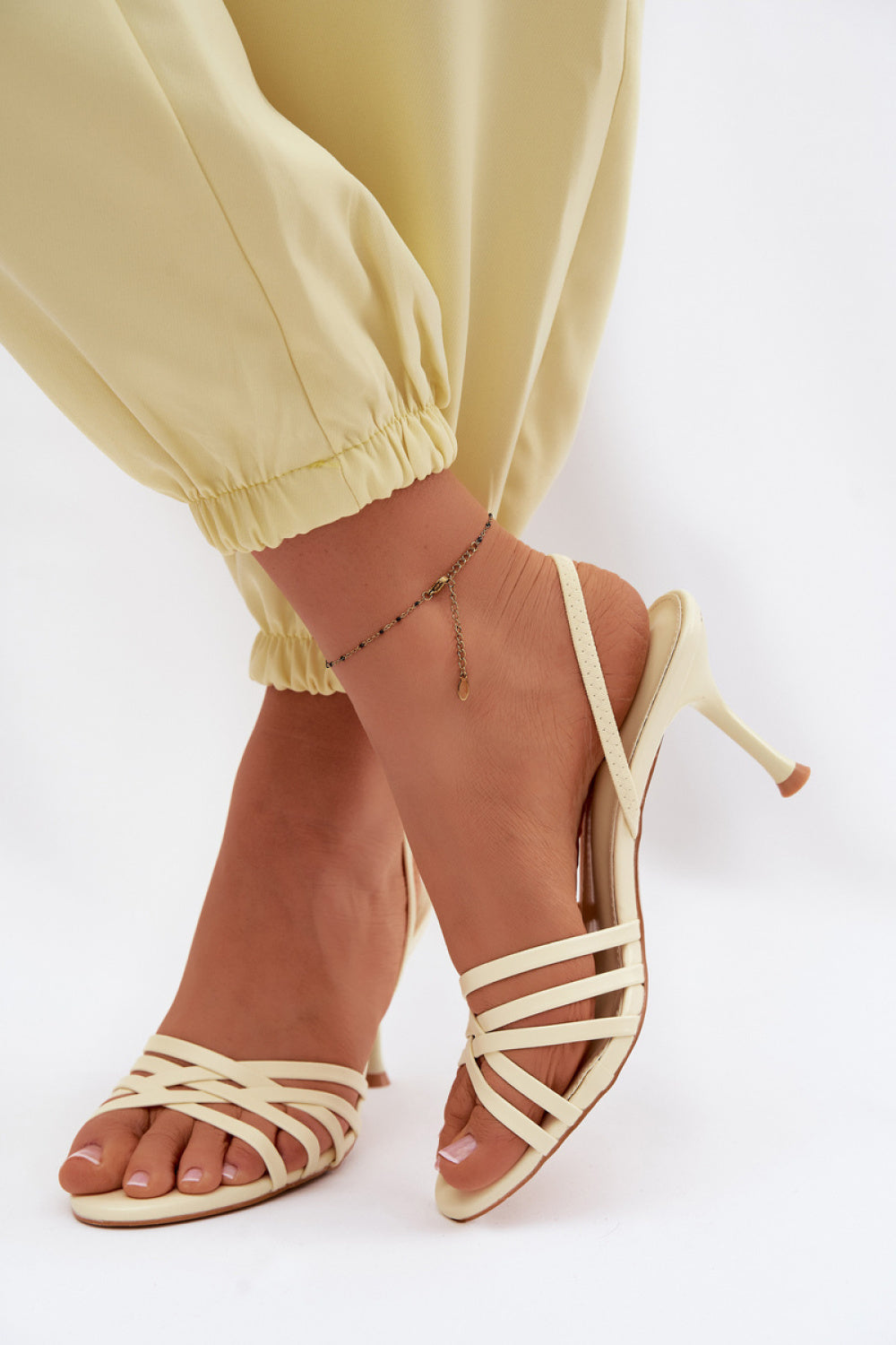 Sandalen mit Absatz model 227437 Step in style