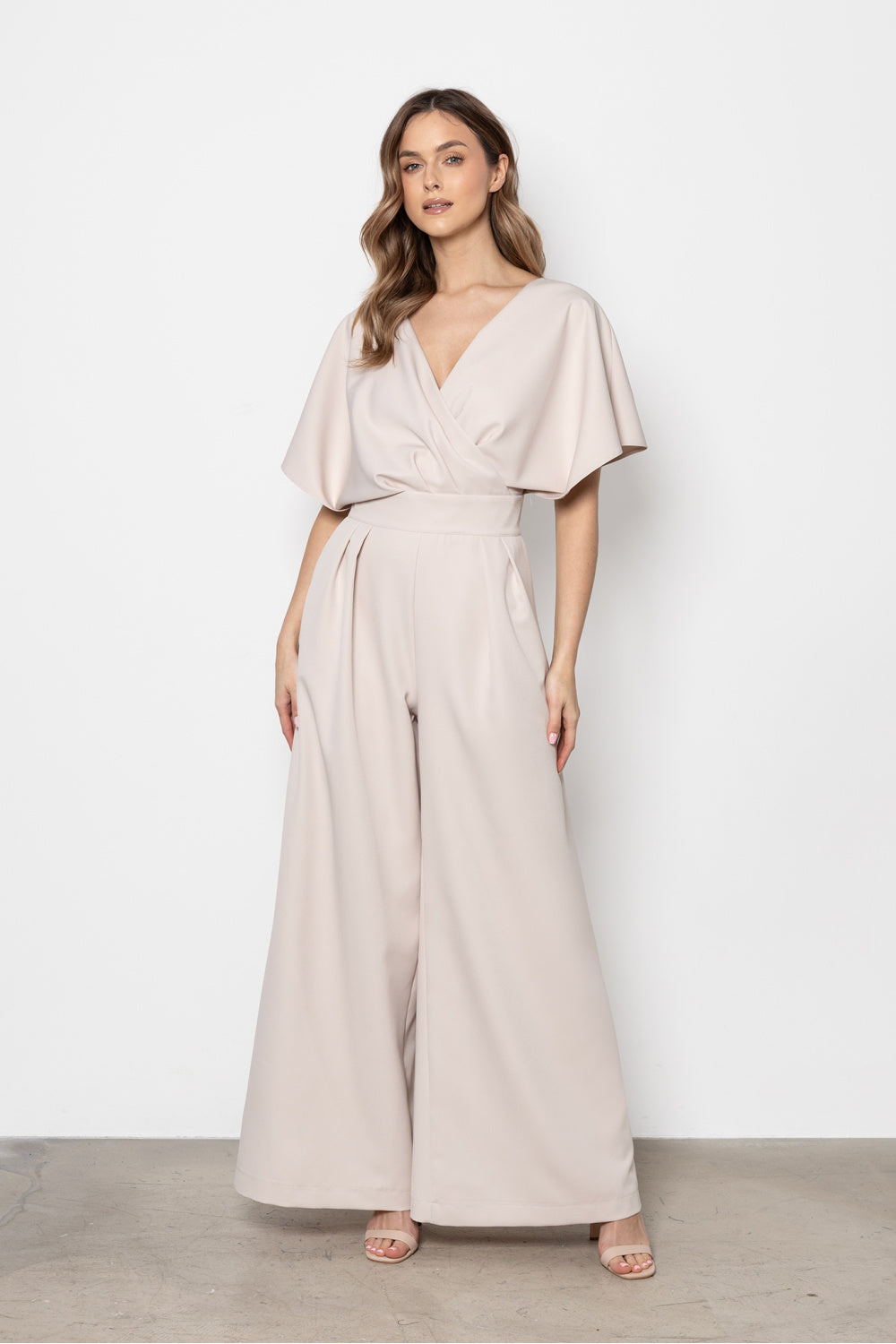 Overall model 227585 awama