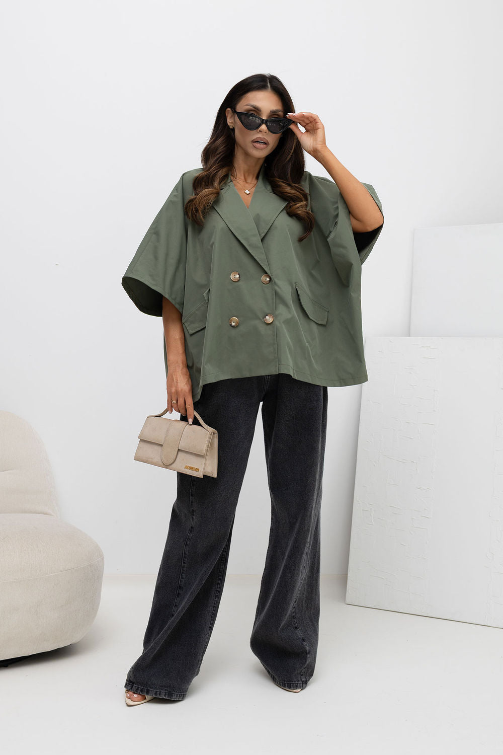 Mantel model 227671 Rue Paris