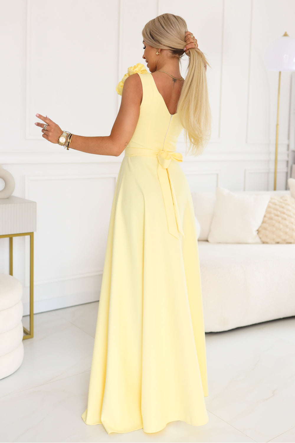 Langes Kleid model 227708 Numoco