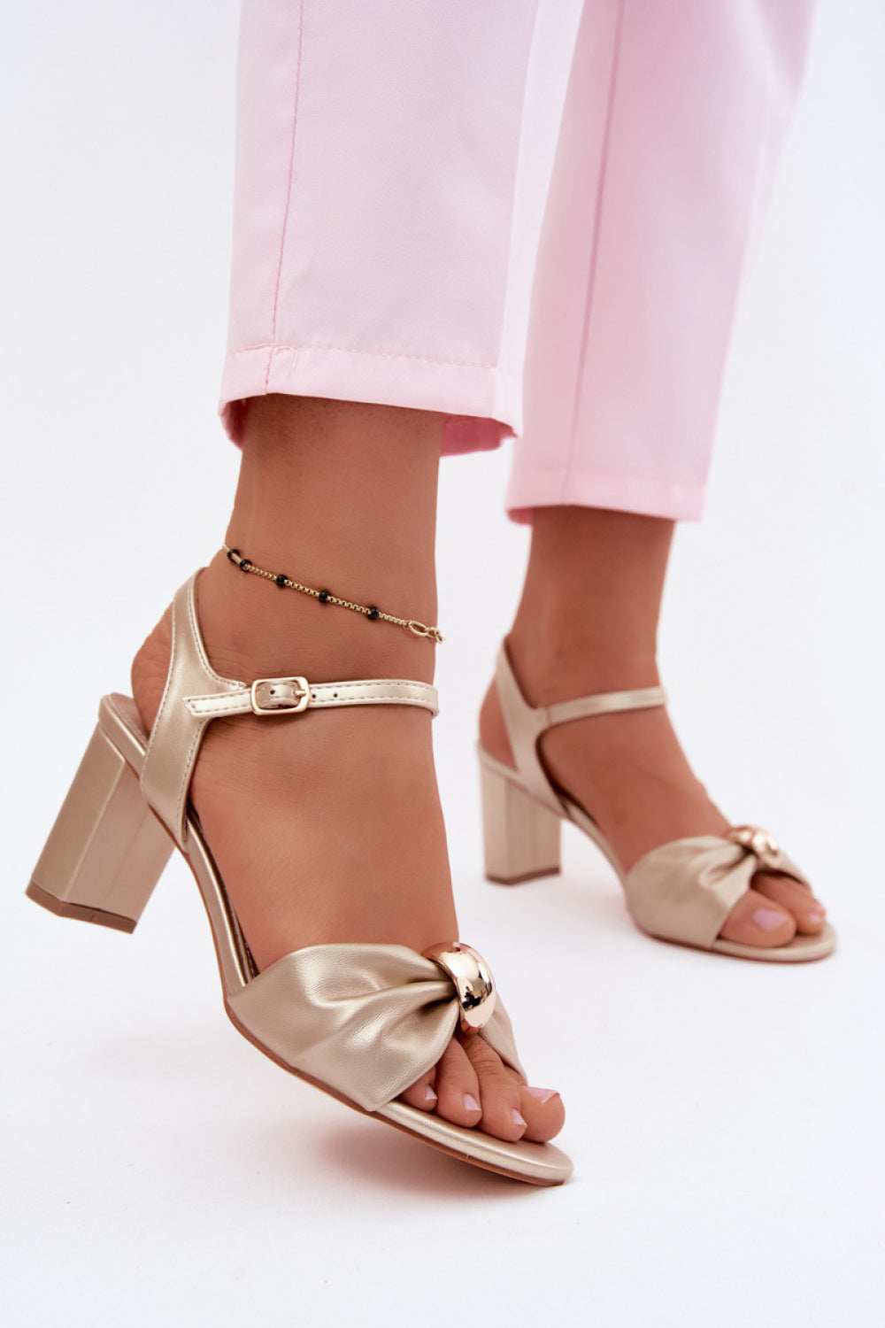 Sandalen mit Absatz model 227921 Step in style