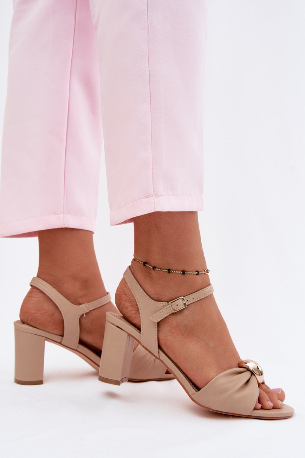 Sandalen mit Absatz model 227922 Step in style