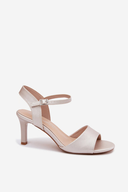 Sandalen mit Absatz model 228107 Step in style