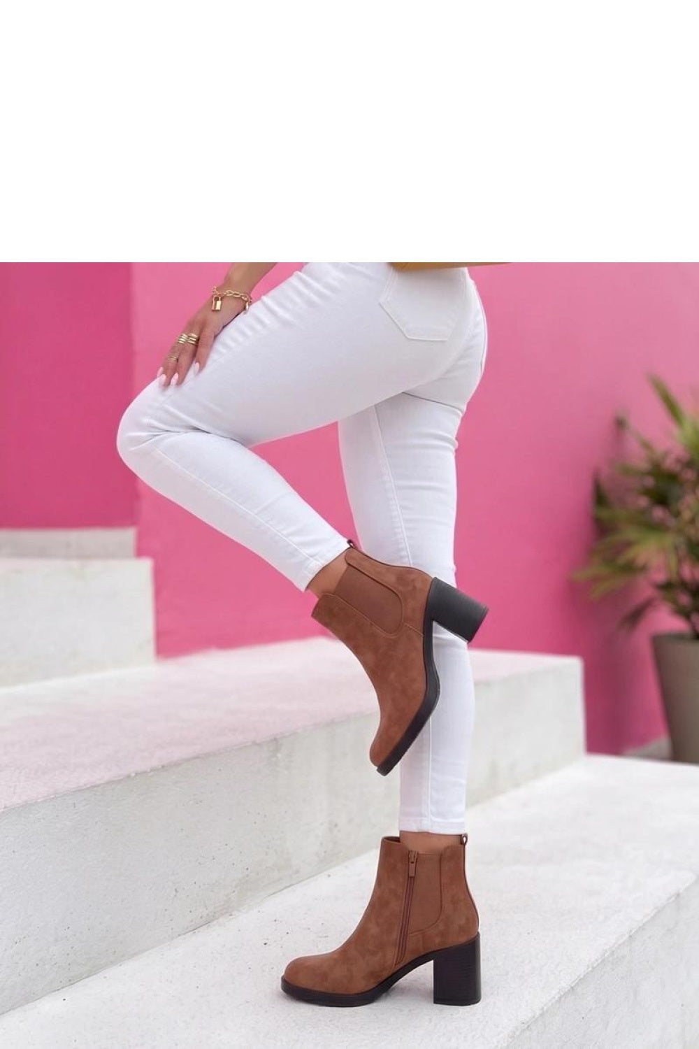 Stiefeletten mit Absatz model 230791 Solea