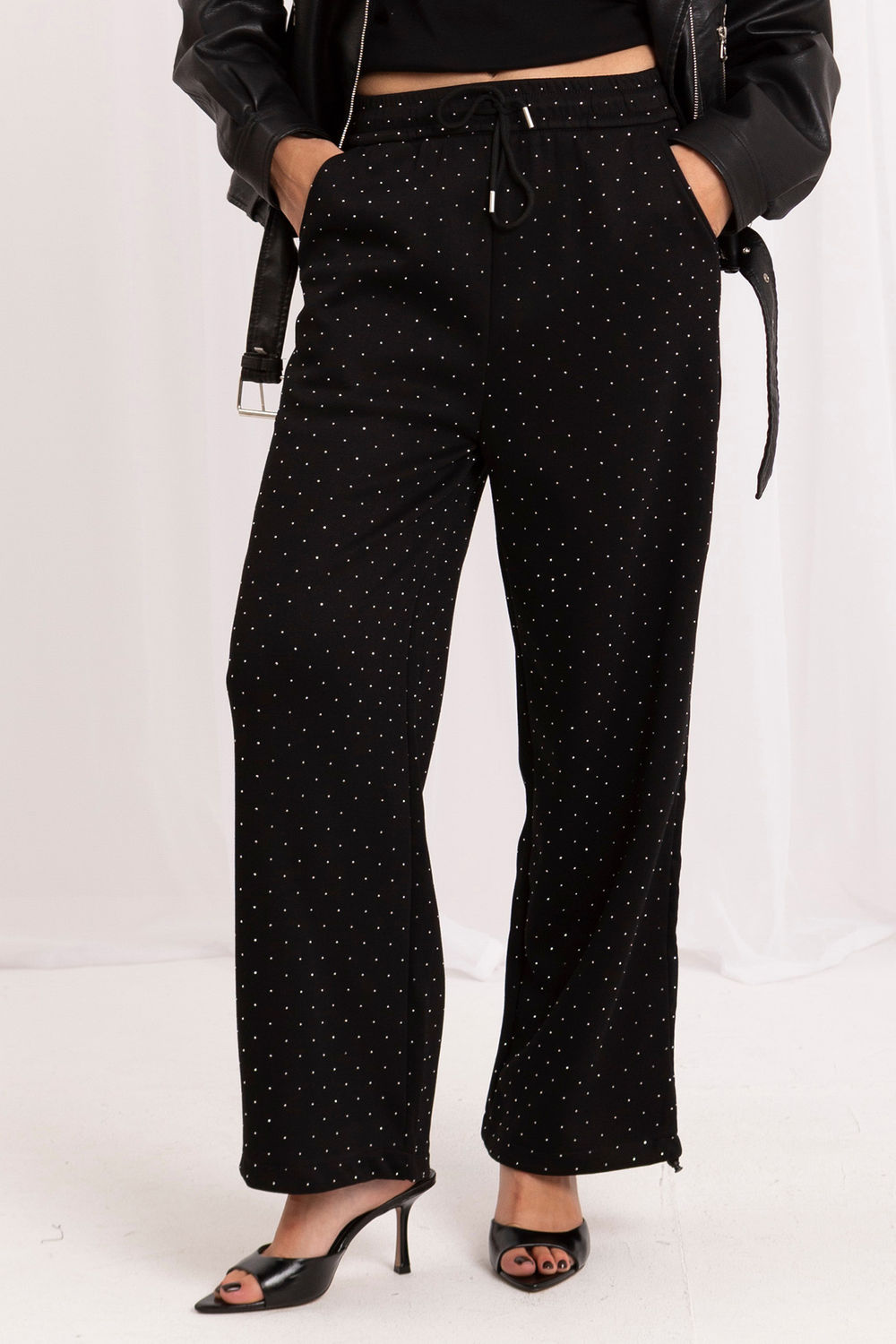 Sportanzug Hosen model 230885 Italy Moda