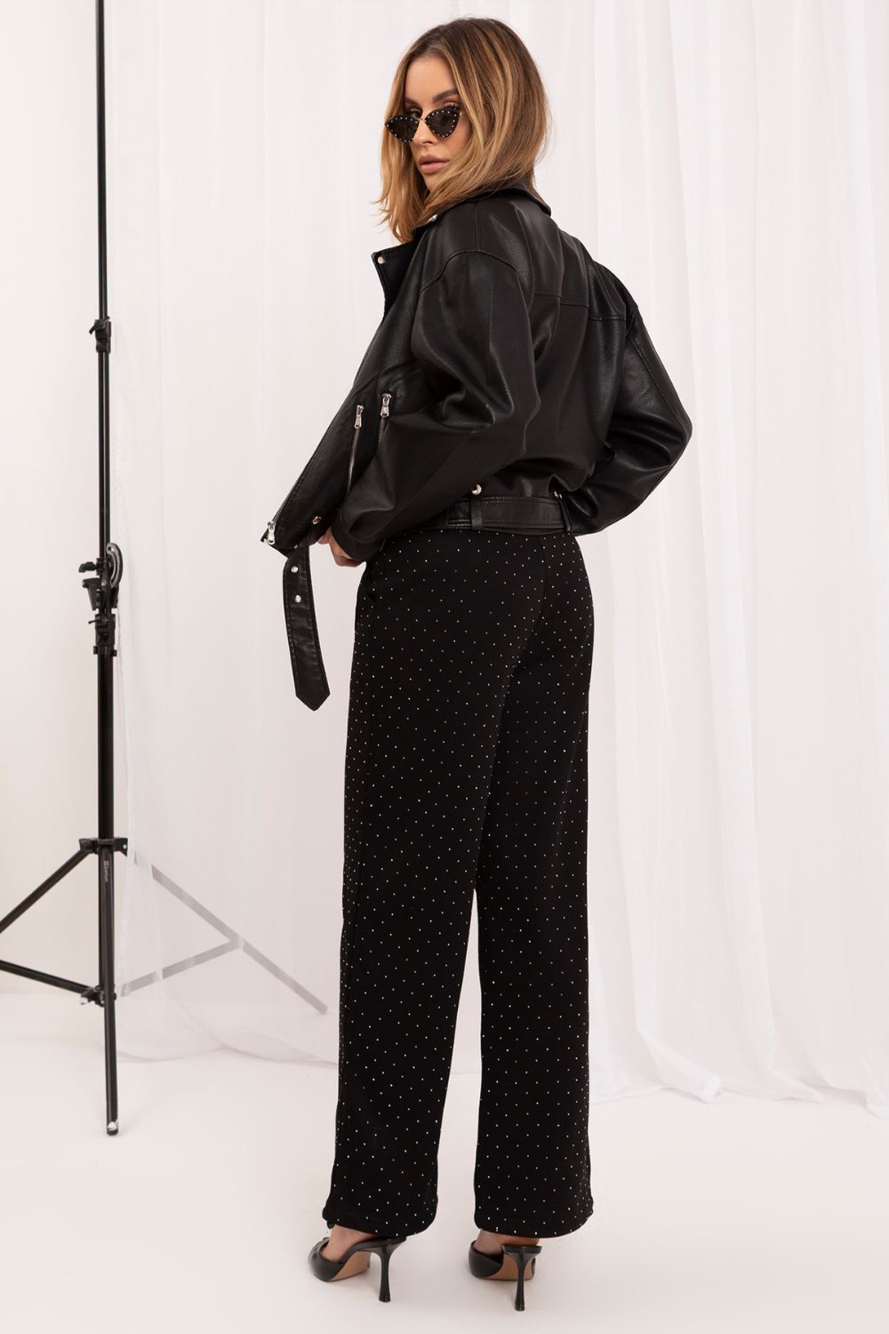 Sportanzug Hosen model 230885 Italy Moda