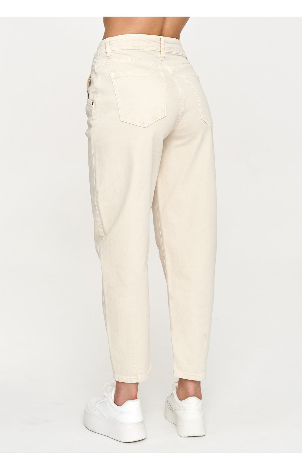 Jeans model 231013 Makadamia