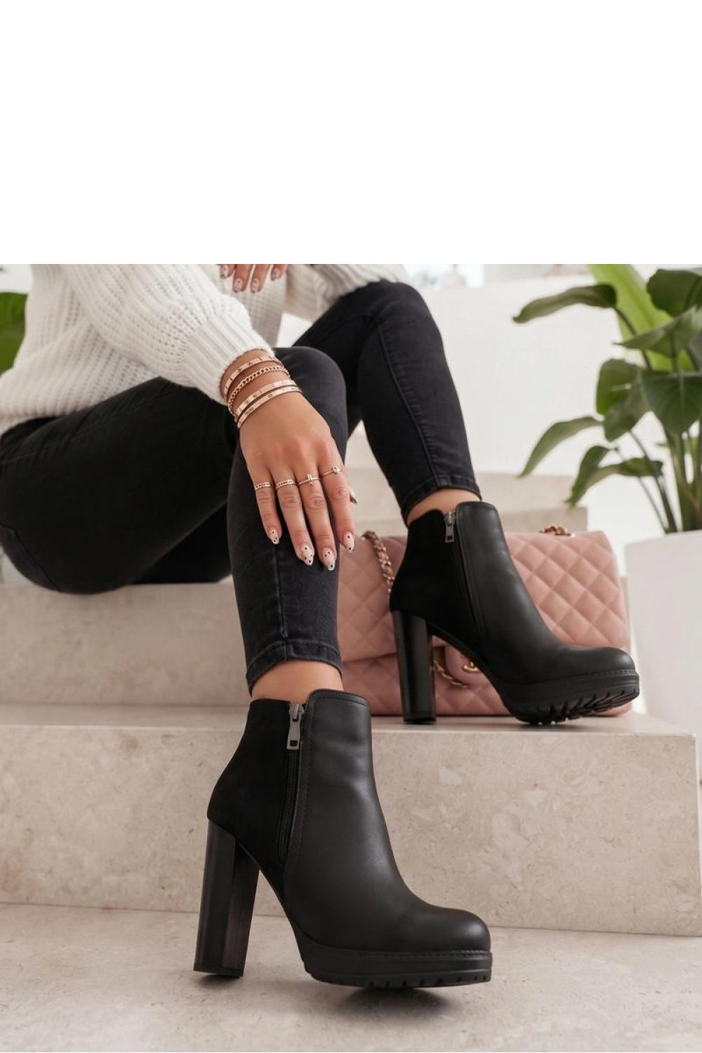 Stiefeletten mit Absatz model 231290 Solea