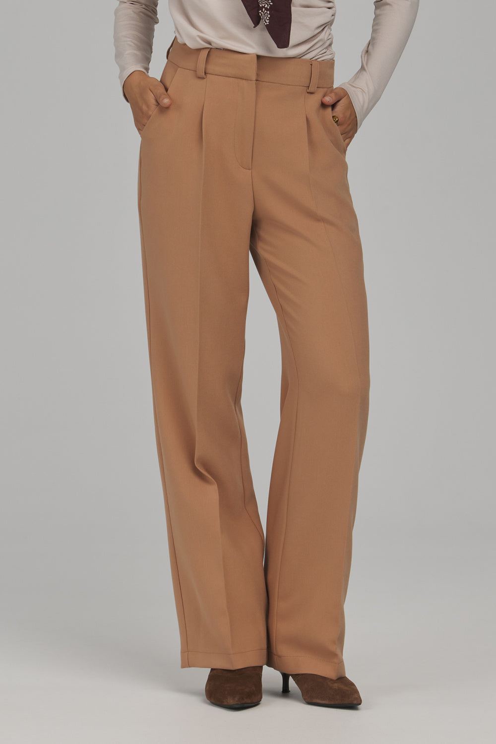Damen Hose model 231344 Nife