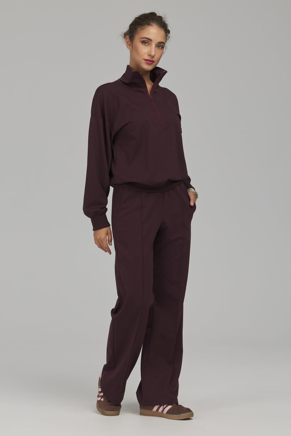 Sportanzug Hosen model 231378 Nife