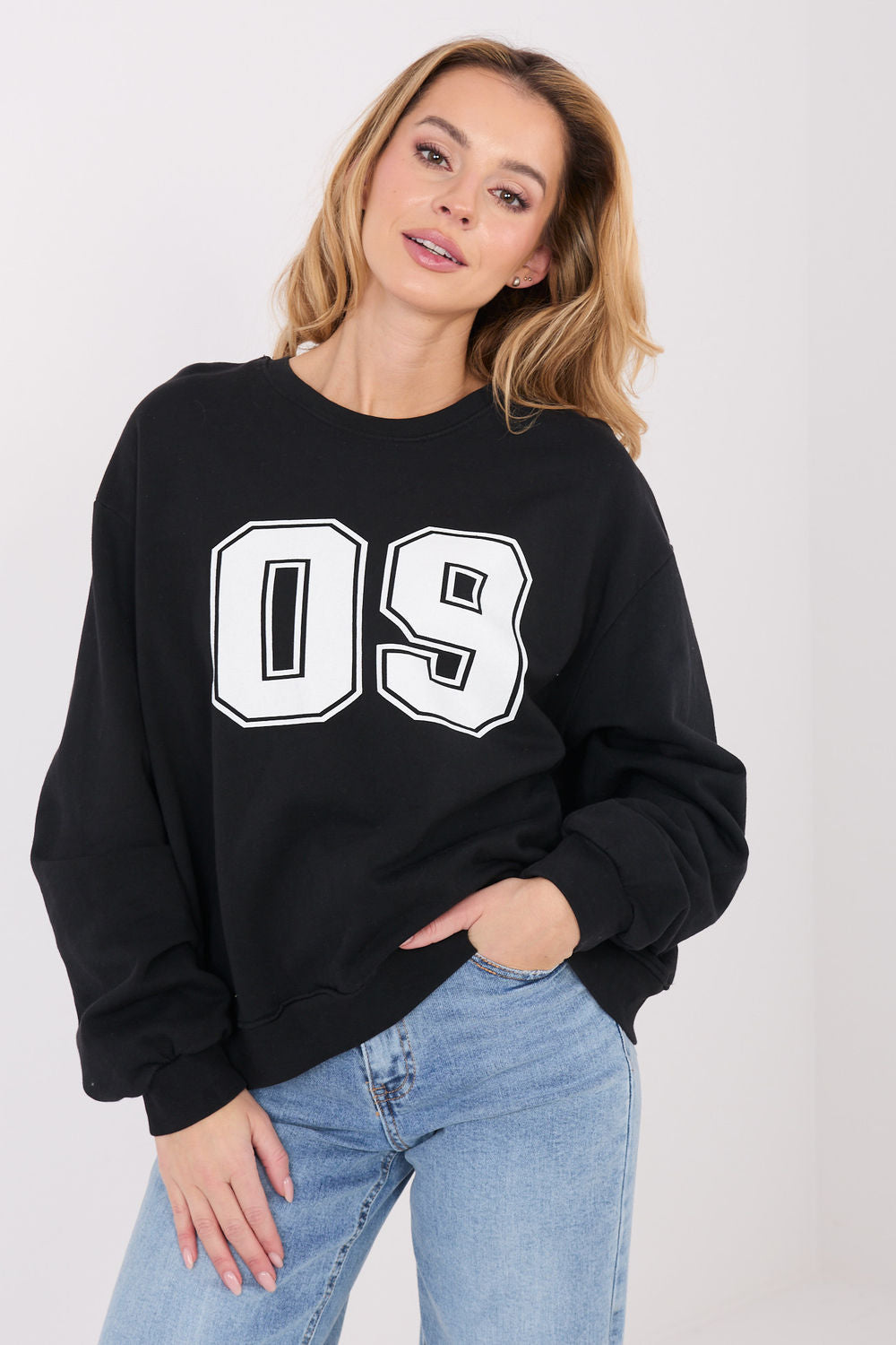 Sweater model 231753 Factory Price