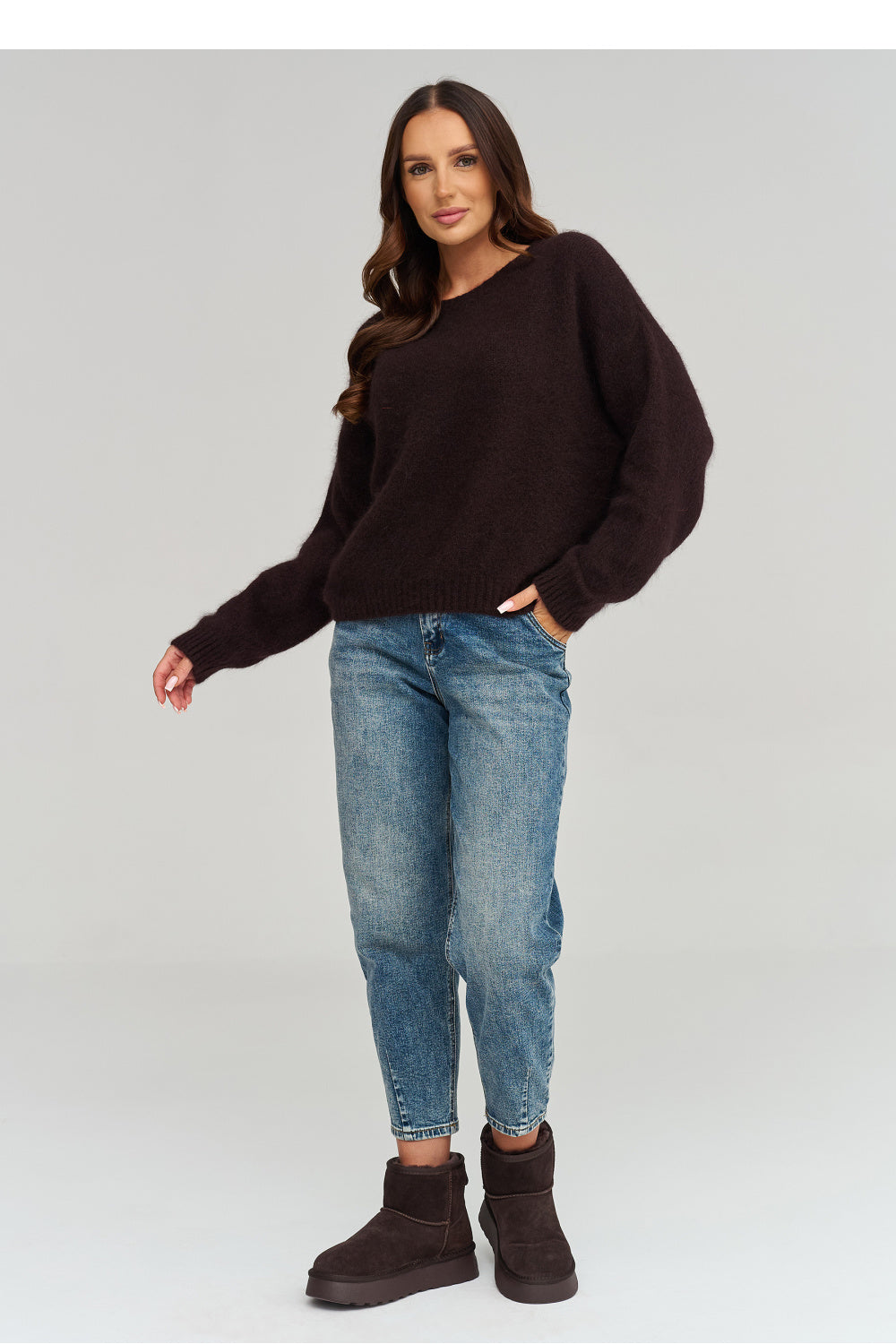 Pullover model 232010 Makadamia
