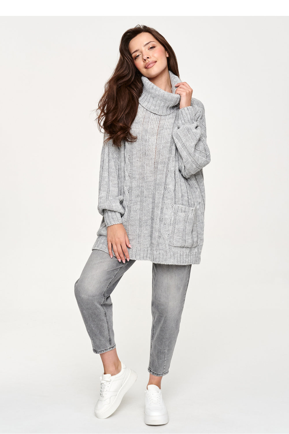 Rollkragenpullover model 232049 Makadamia