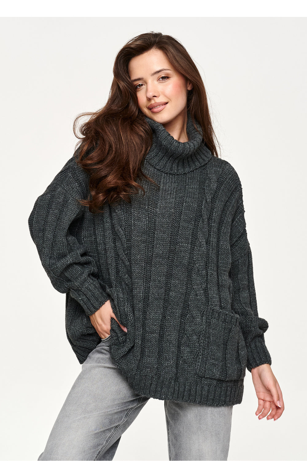 Rollkragenpullover model 232050 Makadamia