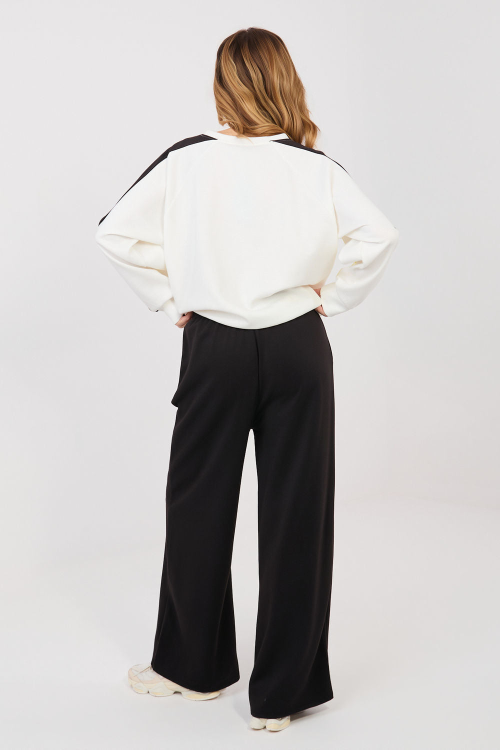 Set model 232202 Rue Paris