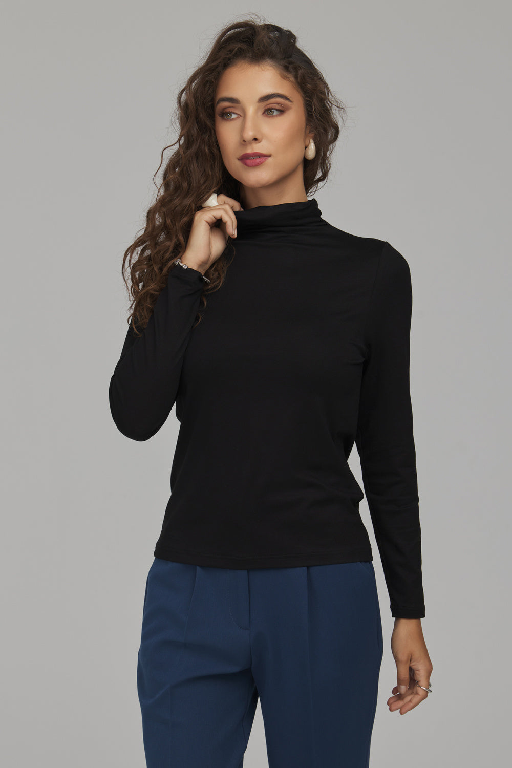 Bluse model 232507 Nife