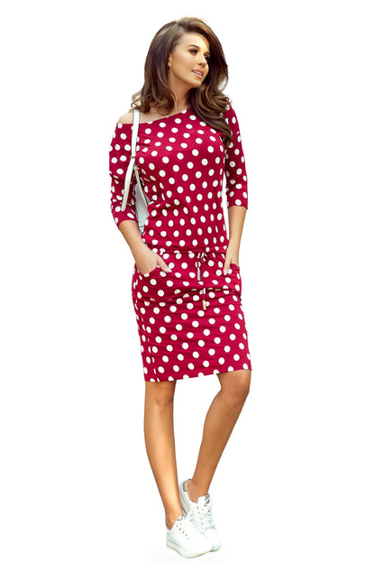 13-111 Sportkleid mit Bindung und Taschen - Burgund + Tupfen