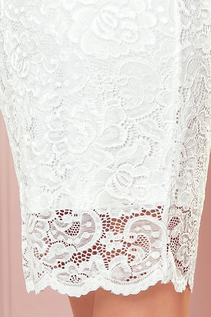 170-11 Spitzenkleid mit langen Ärmeln und Ausschnitt - ECRU