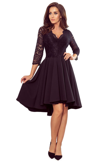 210-10 NICOLLE - Kleid mit längerem Rücken mit Spitzenausschnitt