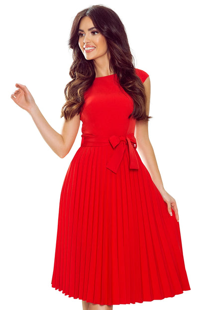 311-1 LILA Plissee-Kleid mit kurzen Ärmeln