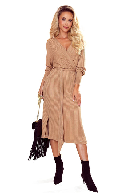 356-1 Pulloverkleid mit Umschlag und Einfassung - beige Streifen