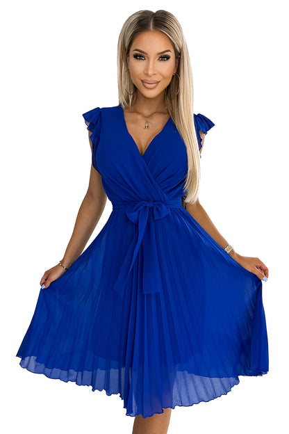374-4 POLINA Faltenkleid mit Ausschnitt und Rüschen