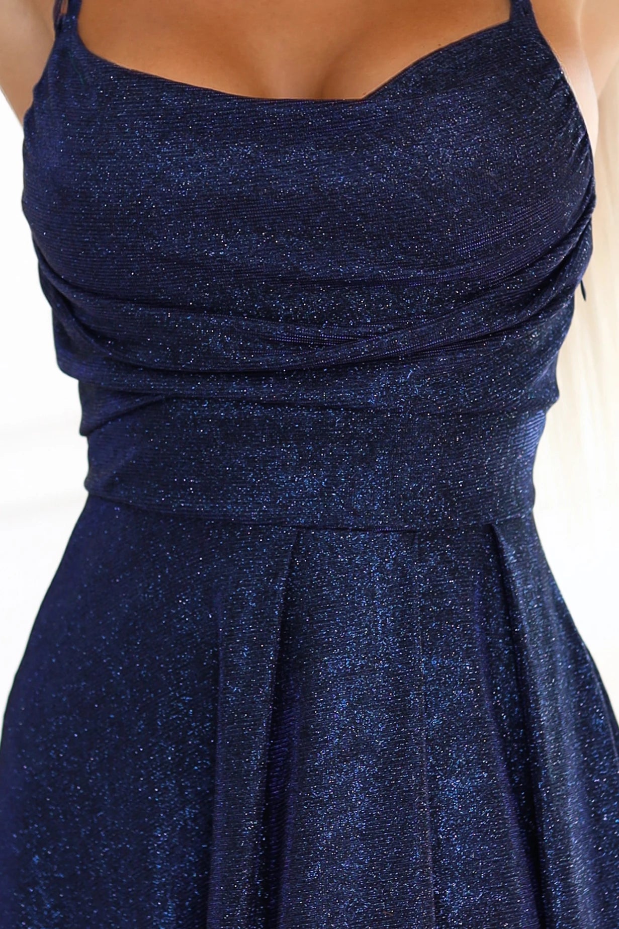 589-2 Langes Kleid mit dezentem Schimmer und Korsett-Rückenband – Marineblau mit Glitzer