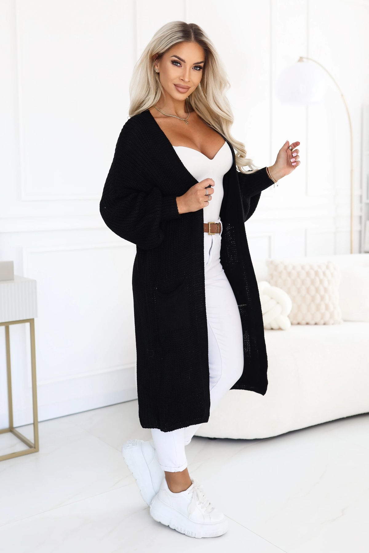 627-4 Langer gestrickter Damen-Cardigan mit Taschen und Puffärmeln