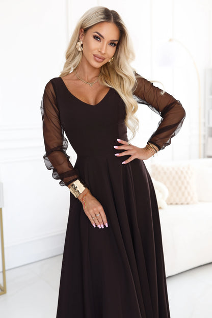 640-8 LORETTA Außergewöhnliches langes Kleid mit Tüllärmeln und Ausschnitt - schokoladenbraun