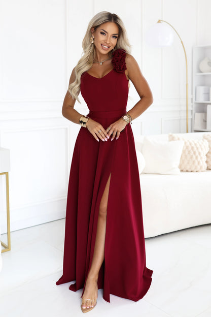 643-9 Elegantes Abend-Maxikleid mit Schlitz und Rosen - bordeauxrot