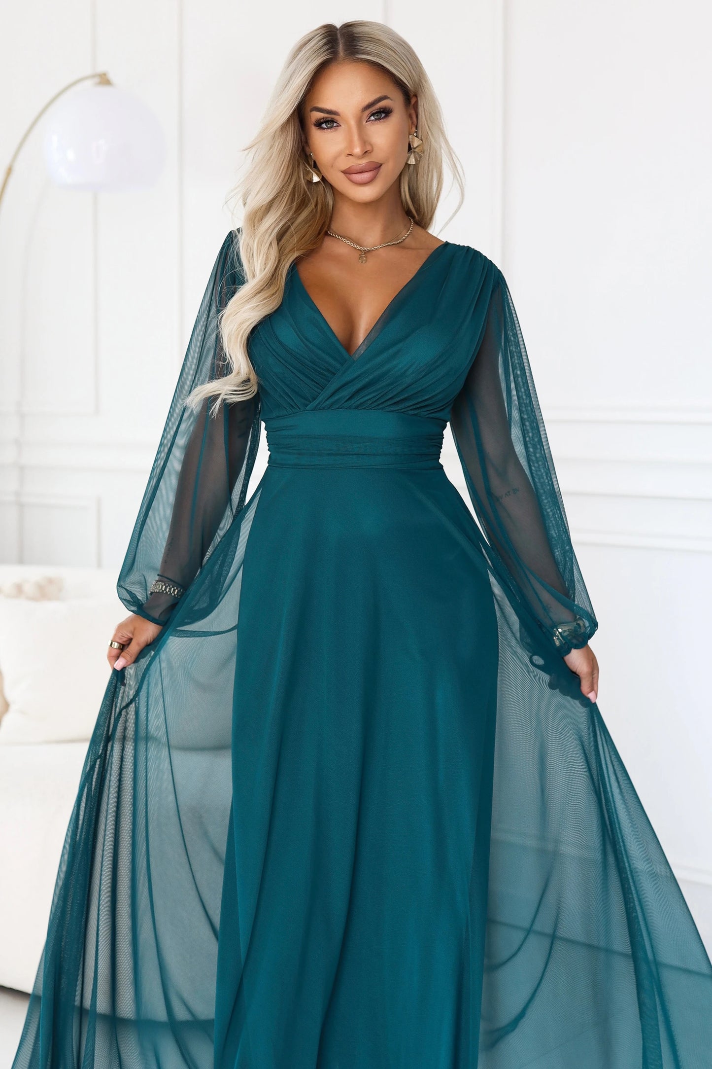 684-2 NERISSA Elegantes Tüll-Maxikleid mit Wickelausschnitt - meergrün