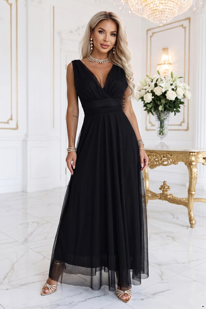 687-1 Elegantes Maxikleid mit Wickelausschnitt und offenem Rücken