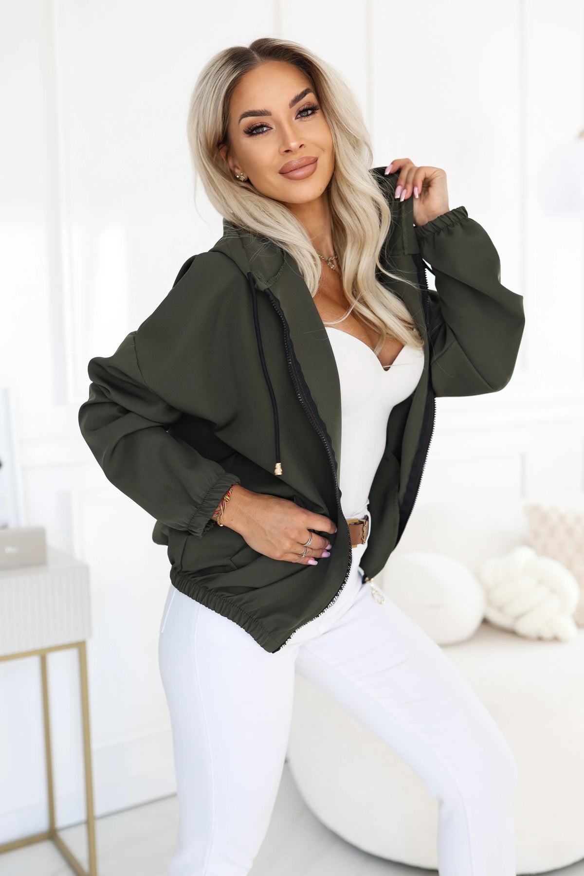 691-4 Damen-Kapuzenjacke mit Reißverschluss und dekorativem Zipper - khaki