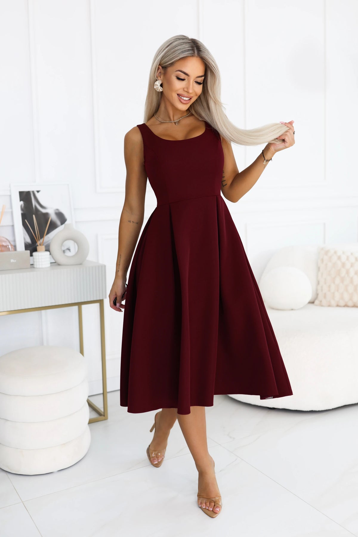 695-1 ALVA Ausgestelltes Midikleid mit breiten Trägern