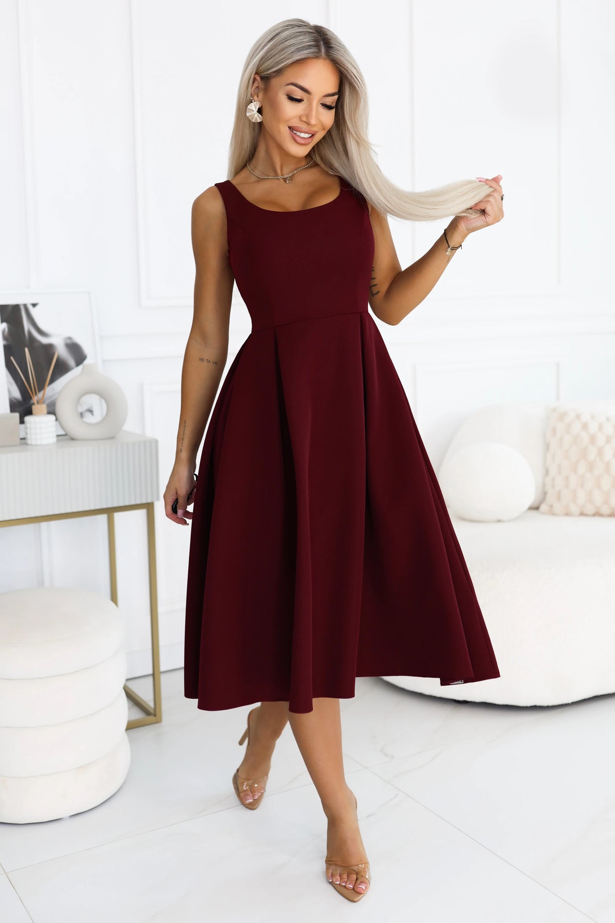 695-1 ALVA Ausgestelltes Midikleid mit breiten Trägern