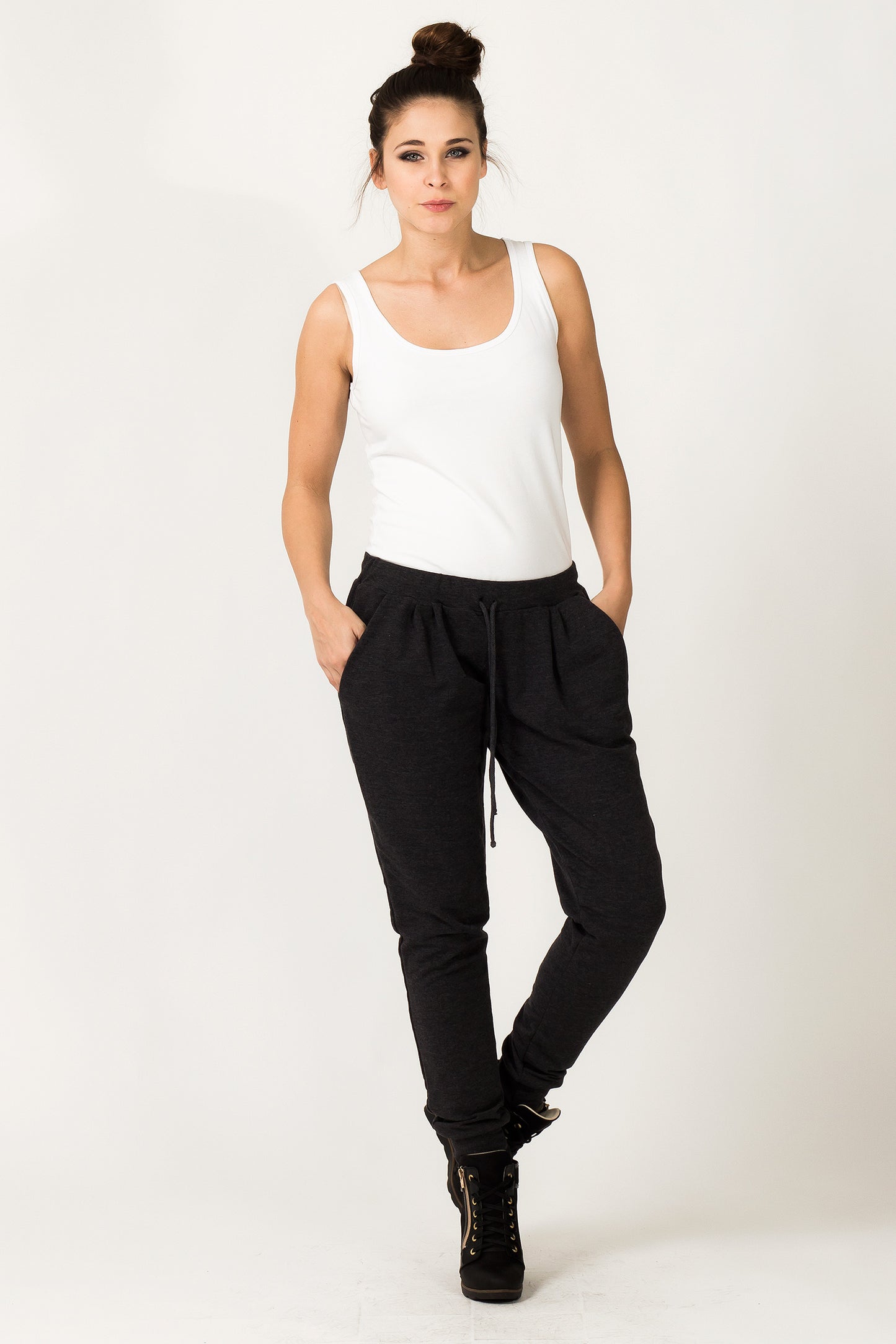 Sportanzug Hosen model 36110 Tessita