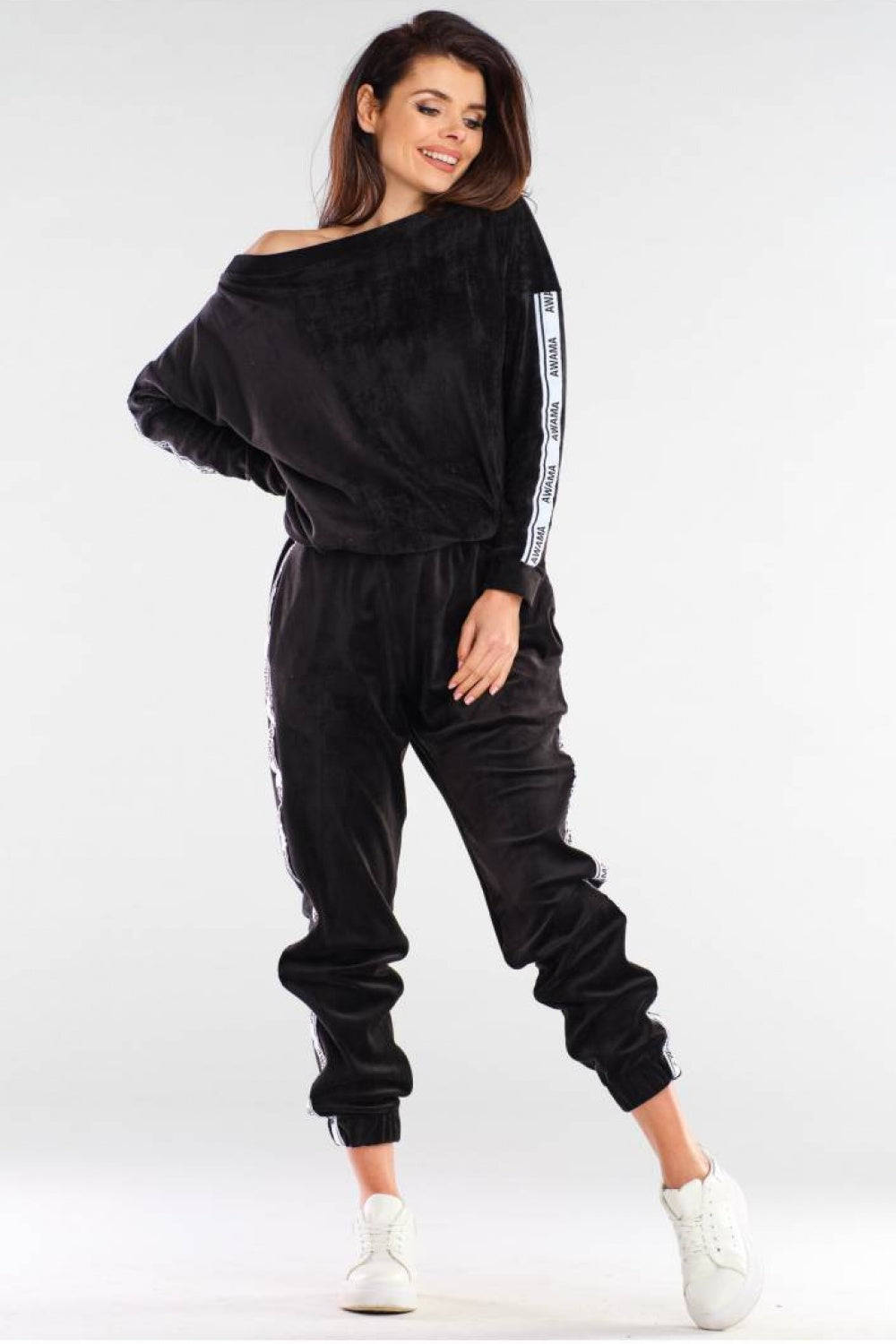 Sweater model 154809 awama