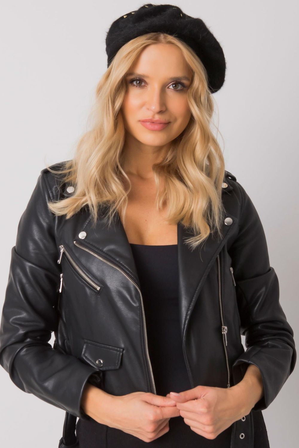 Beanie model 161126 AT