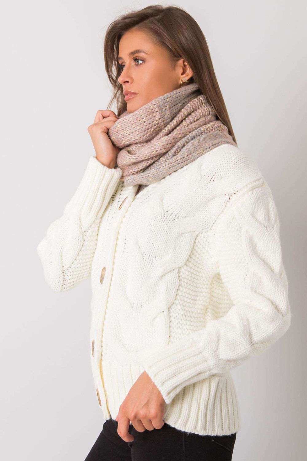 Scarf model 161162 AT