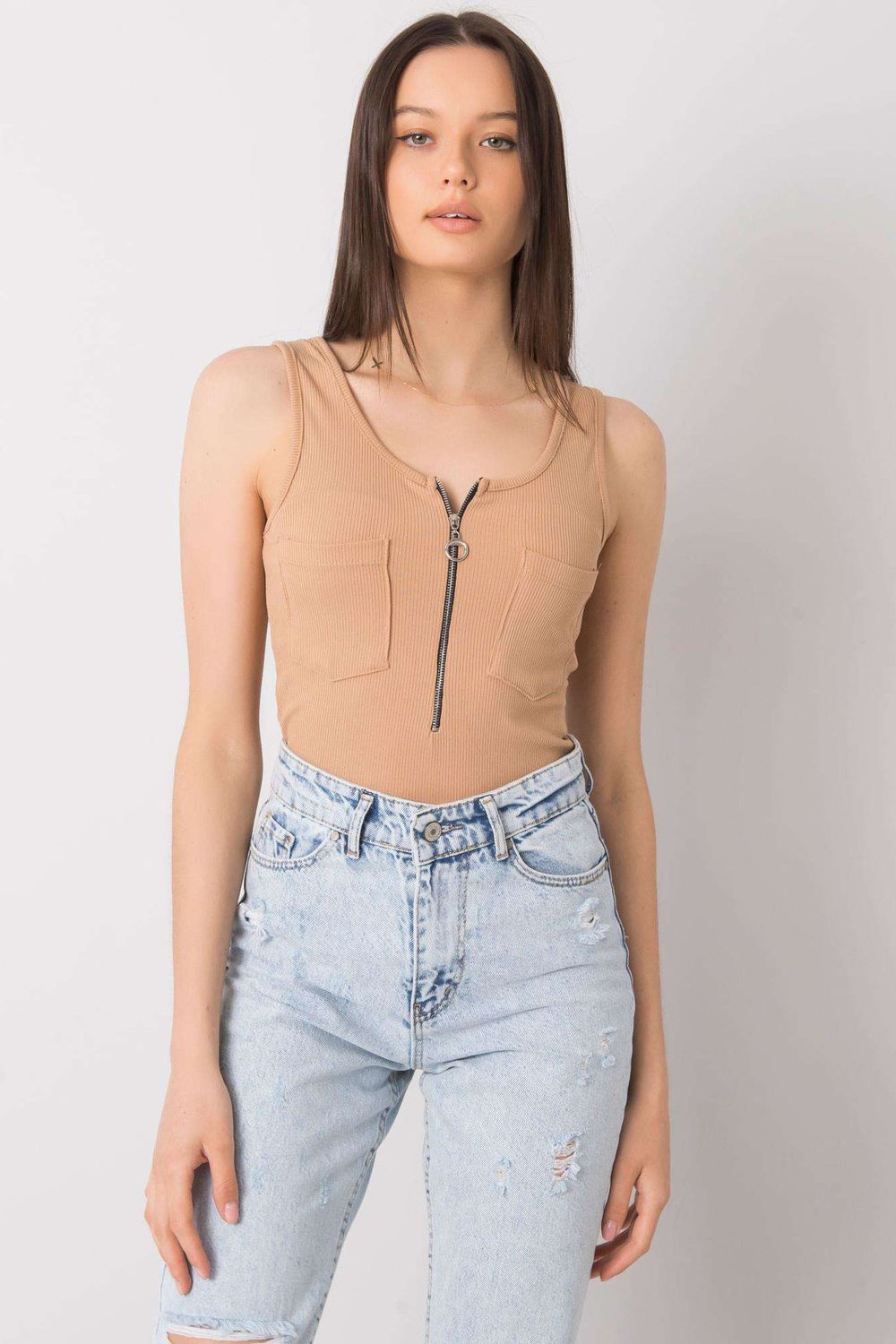 T-shirt model 167385 Italy Moda