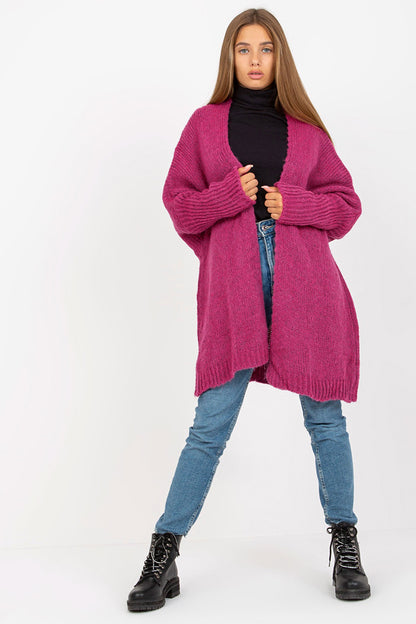 Cardigan model 170979 and Bella