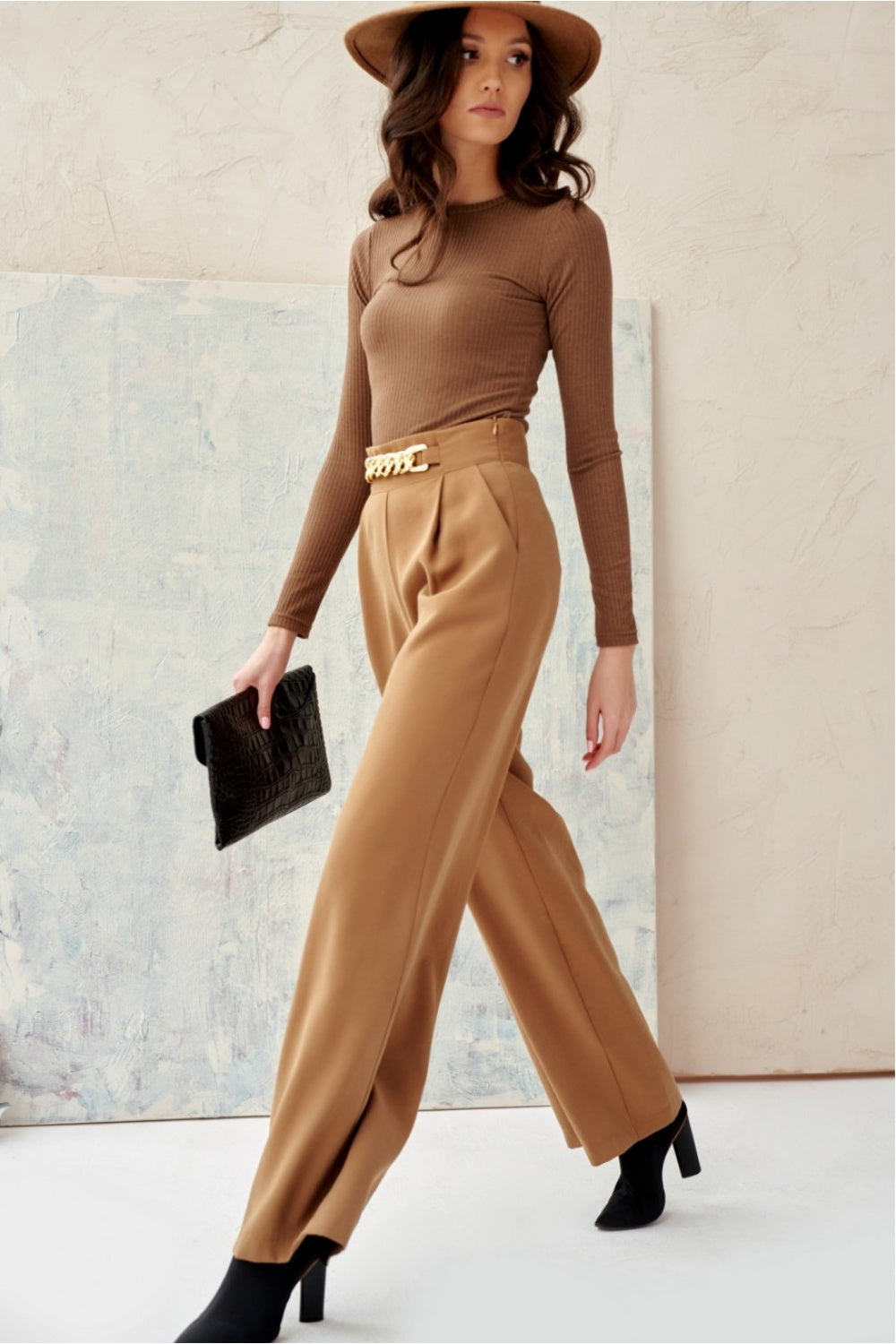 Women's trousers model 172959 Roco Fashion