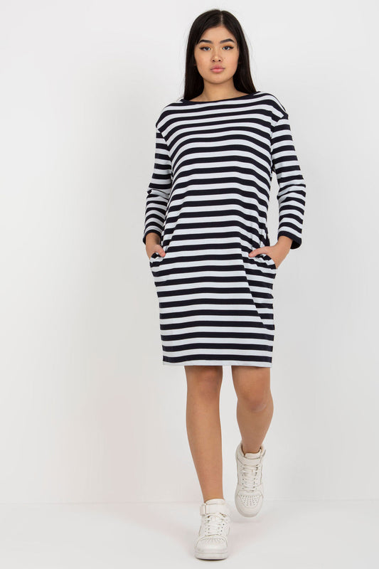 Everyday dress model 175115 Rue Paris