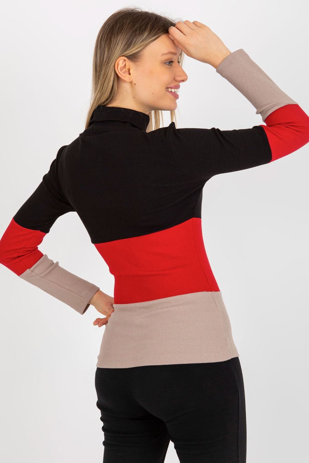 Turtleneck sweater model 176777 Relevance