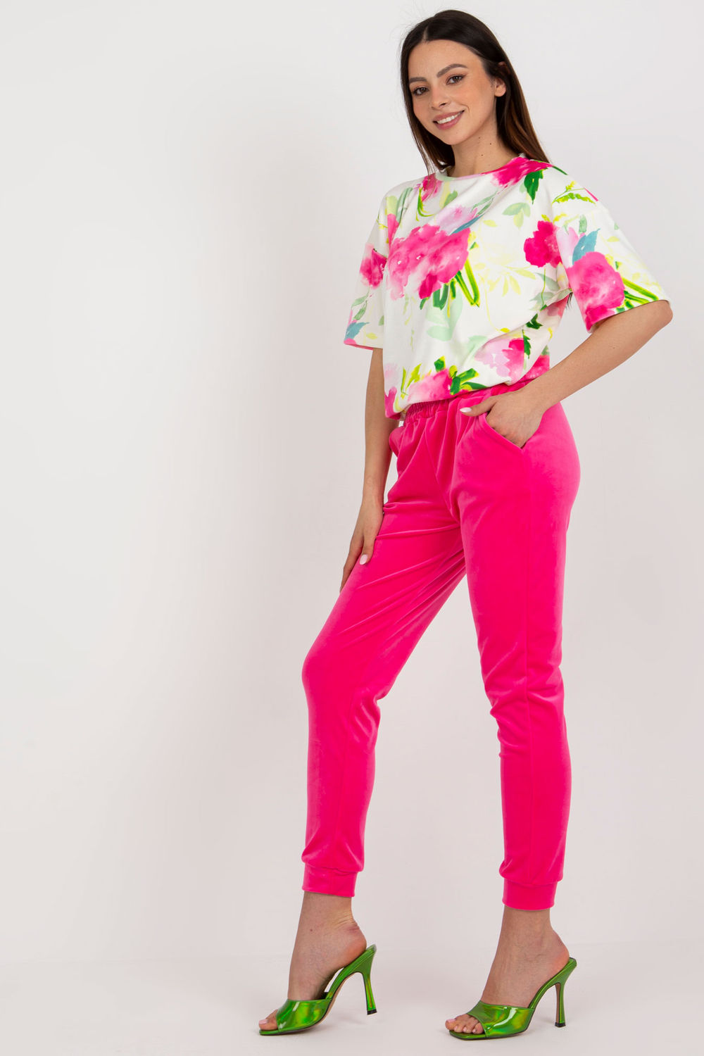 Set model 180211 Rue Paris