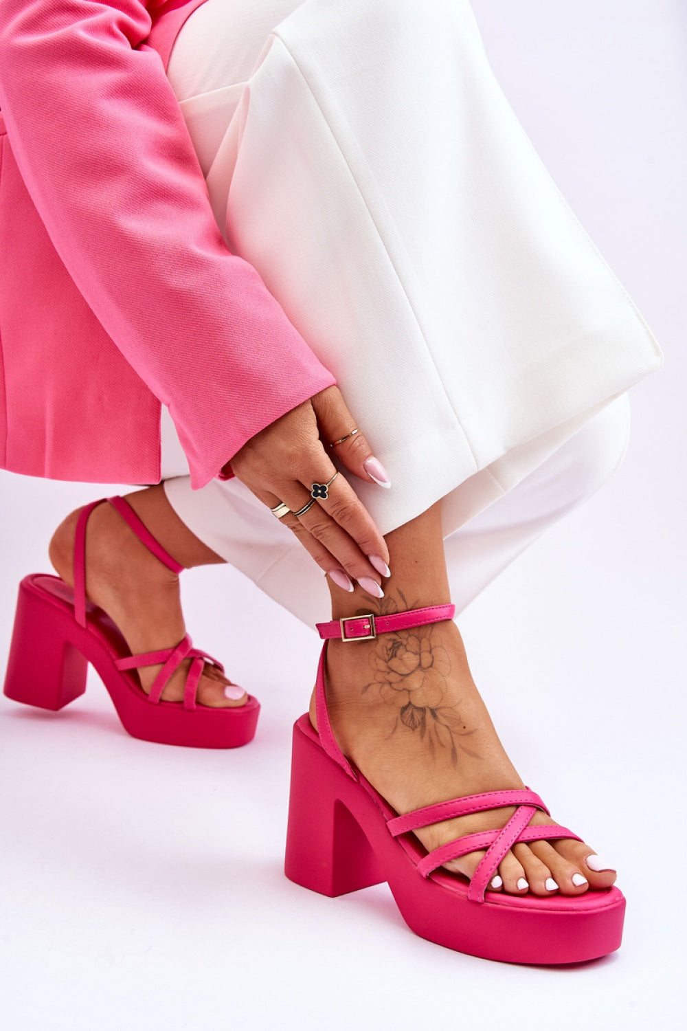 Sandals with heel model 180544 Step in style