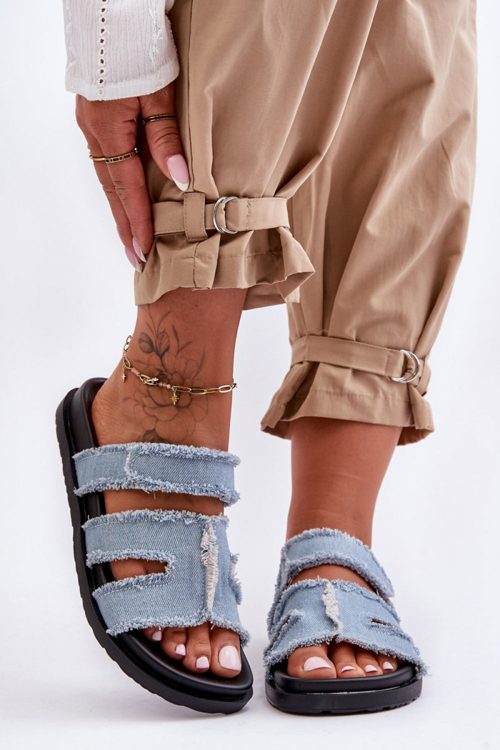 Sandals model 183452 Step in style